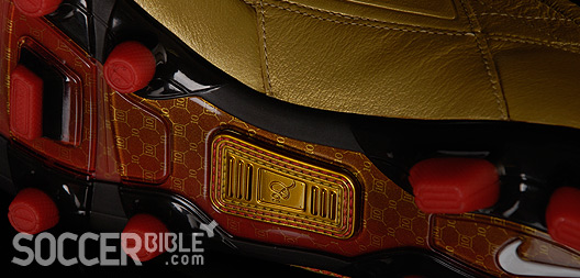 Ϳ Ronaldinho 10R Dois - ƽɫ