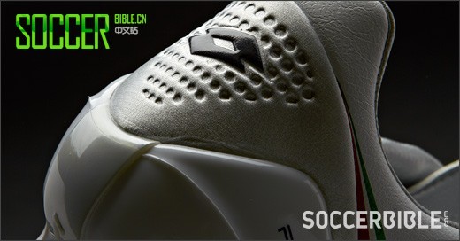  Lotto Fuerzapura III 100 Football Boots - White/Silver