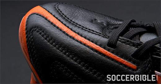 adidas adipure 11Pro 足球战靴——黑/红/白