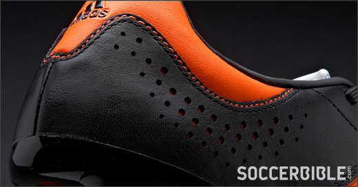 adidas adipure 11Pro 足球战靴——黑/红/白