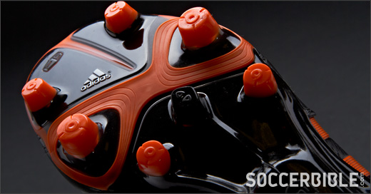 adidas adipure 11Pro 足球战靴——黑/红/白