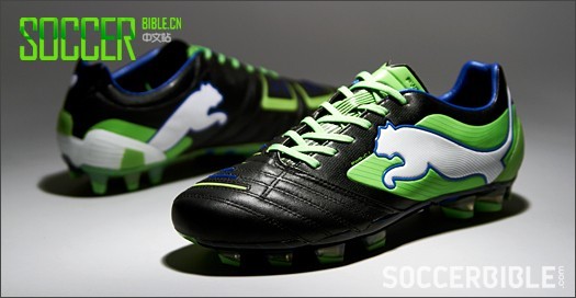 彪马 PowerCat 1.12足球鞋——黑/绿/蓝