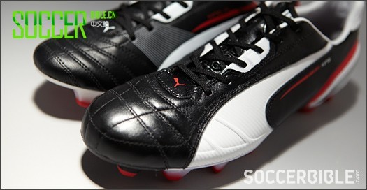 彪马King与King SL足球鞋 -黑/白/红