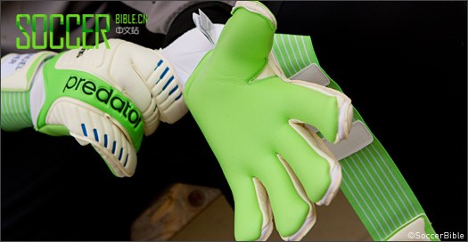 实战测试:Adidas Pred.Pro 诺伊尔专属守门员手套