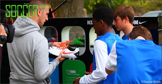 ˹¿˹¡Ų׻ĸУͿӢ