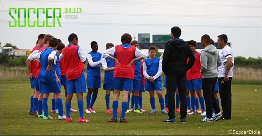 ˹¿˹¡Ų׻ĸУͿӢ