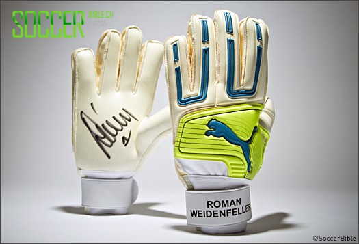 Competition: Win PUMA Gloves Signed By Dortmund
