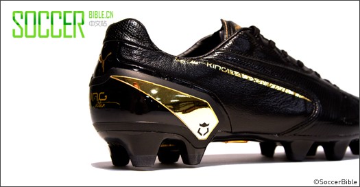 PUMA KingЬ - Football Boots