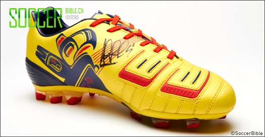 SoccerBible历史长廊——签名球鞋博物馆