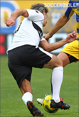 本周全球赛场战靴一览 –14/10/13