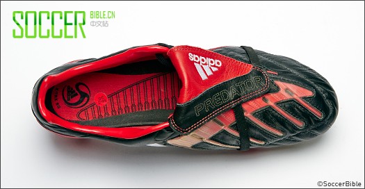 SoccerBibleʷȡ˫adidas Predators 