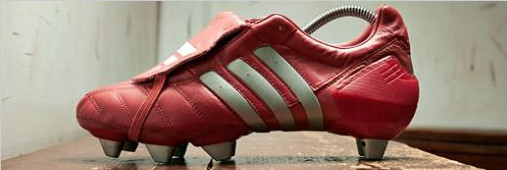 Ļع | adidas Predator Mania Red 