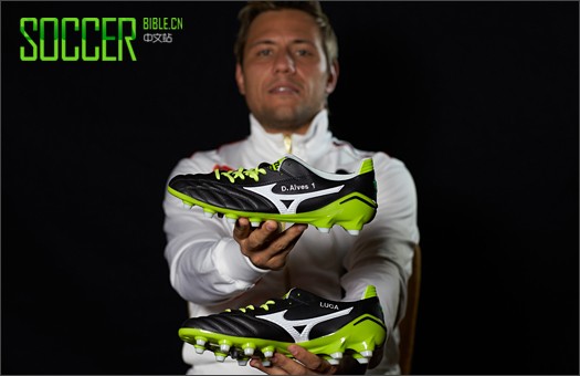 Jonas & Diego Alves Talk Mizuno, Valencia & Brazil 2014 - Football News