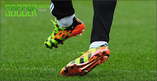 #球员实著#贝尔在威尔士队训练场换上adidas F50 Crazylight