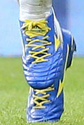 Carl Jenkinson (Arsenal) Mizuno Morelia Neo