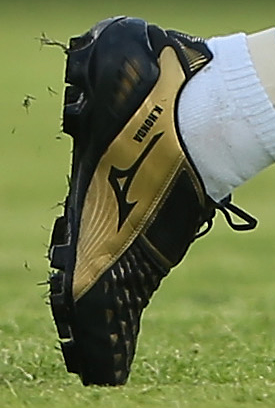 Keisuke Honda (Japan) Mizuno Wave Ignitus III