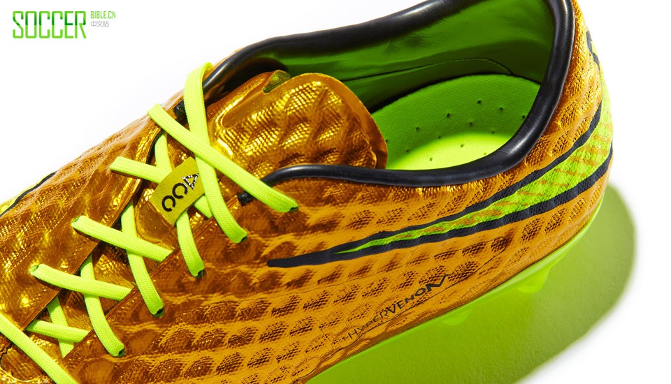 nike-hypervenom-gold-img5