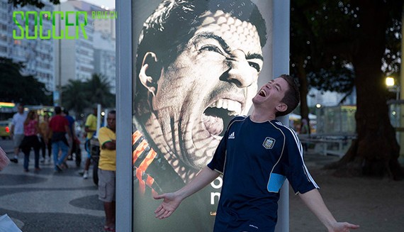 suarez_bite_adidas_billboard_img4