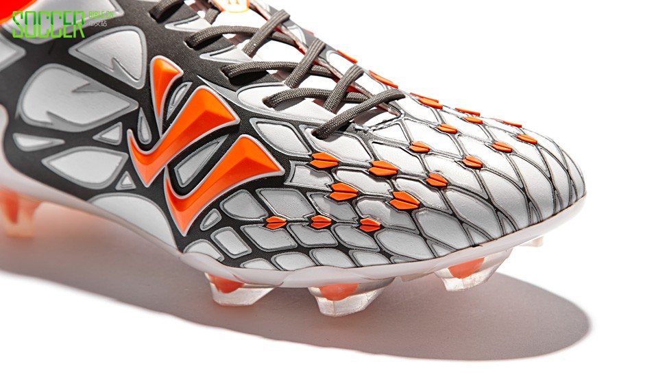 warrior_screamer_white_orange_img3