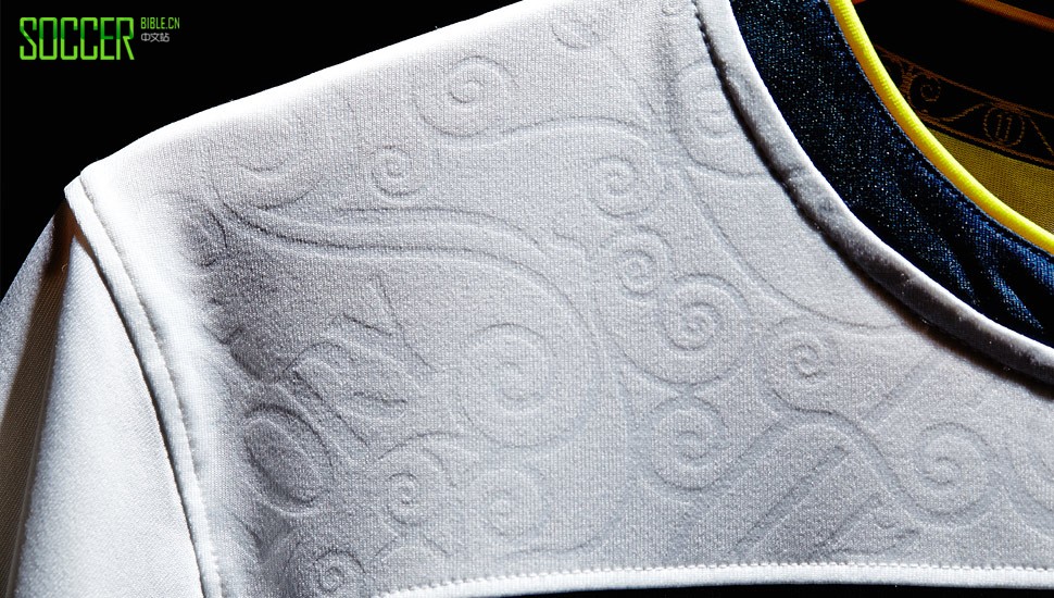 spurs_closer_look_14_15_home_img9