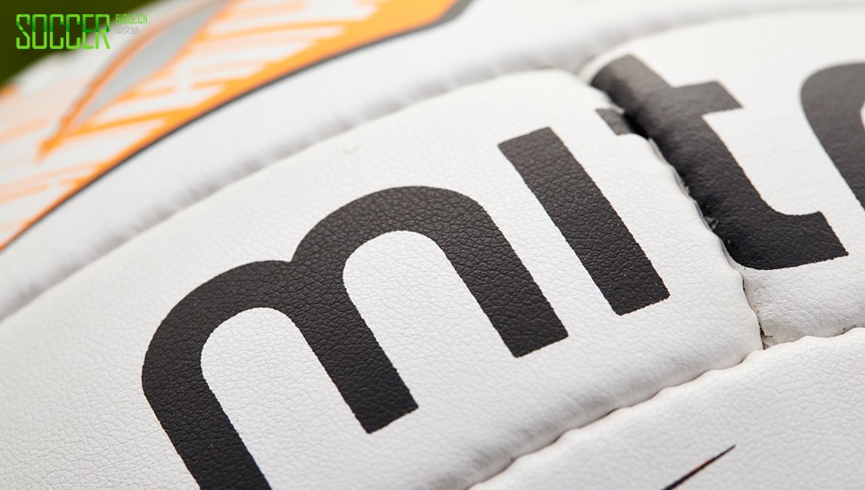 mitre-delta-ball-img3