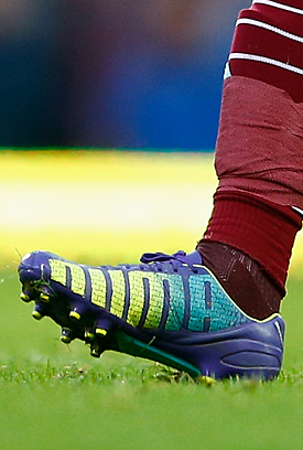 Alex Song (West Ham) Puma evoSPEED 1.3