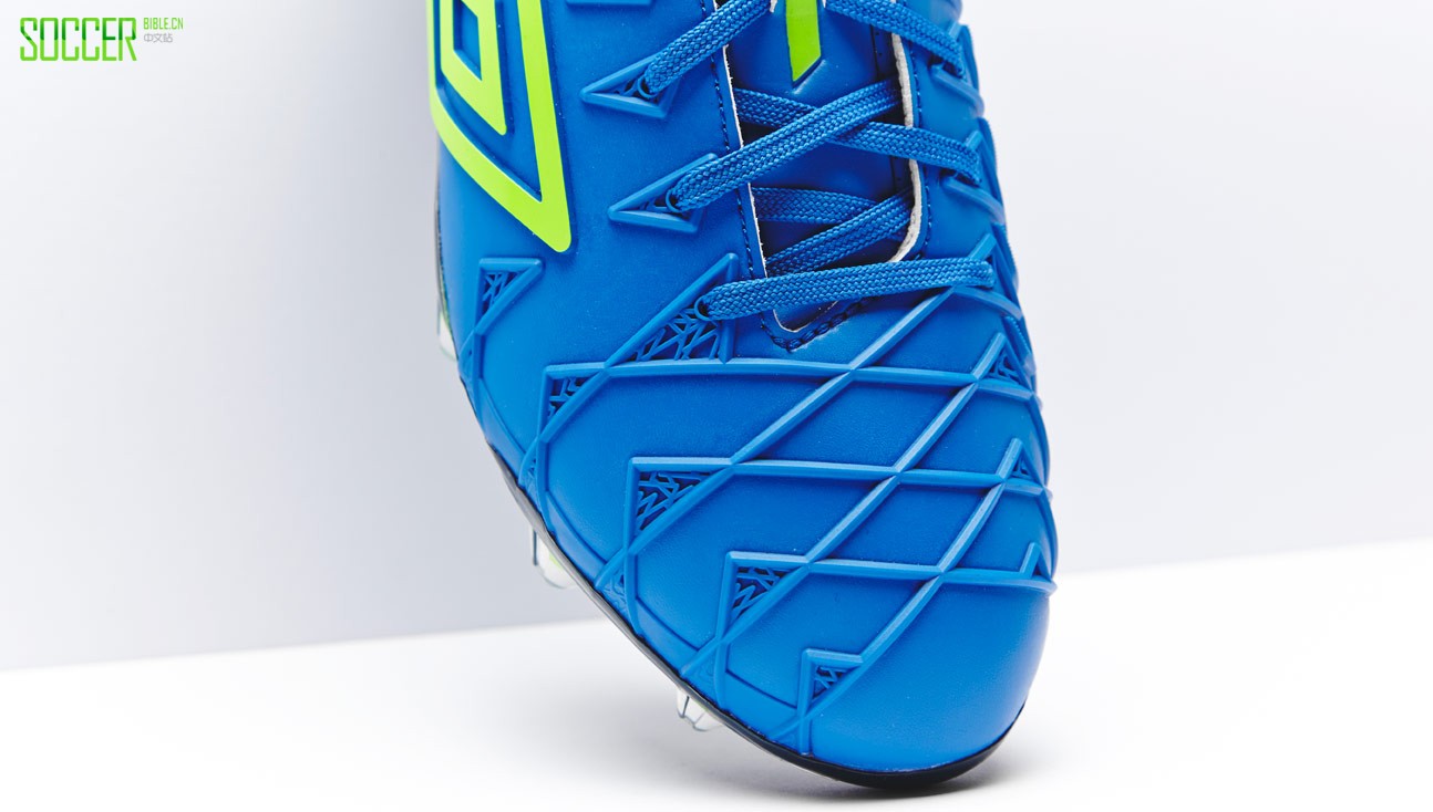 umbro_ux1_blue_img4