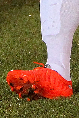 Landon Donovan (USA) Nike CTR360 Maestri III