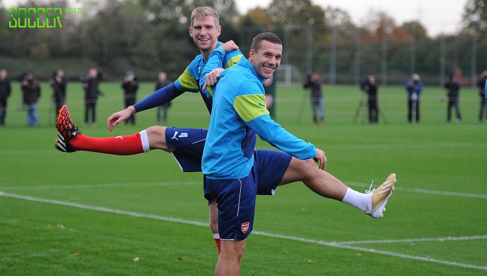 podolski_gold_f50_adizero_img3