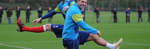 ˹ѵдϿɫF50 adizeroѥ