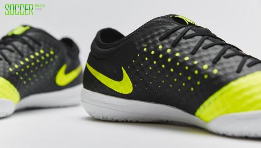 �Ϳ˷��������/����ɫELASTICO FINALE III