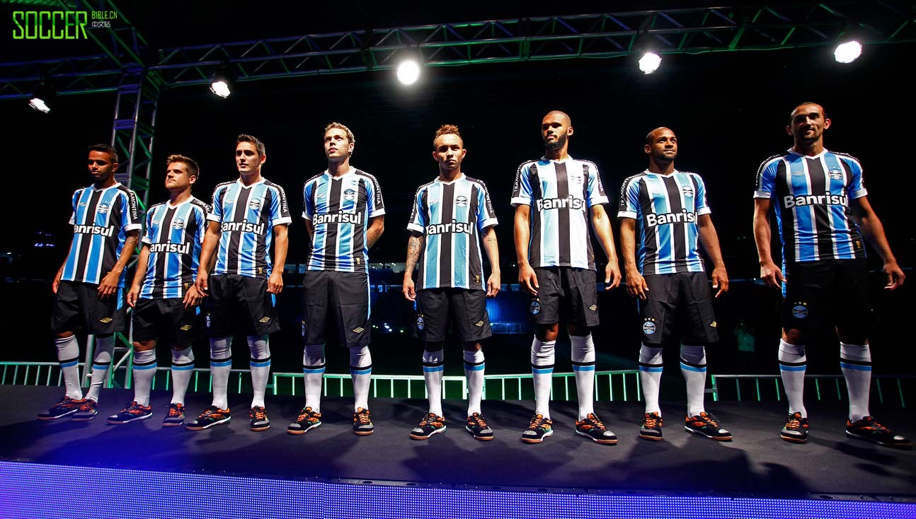 umbro-gremio-2015-kit-launch-img3