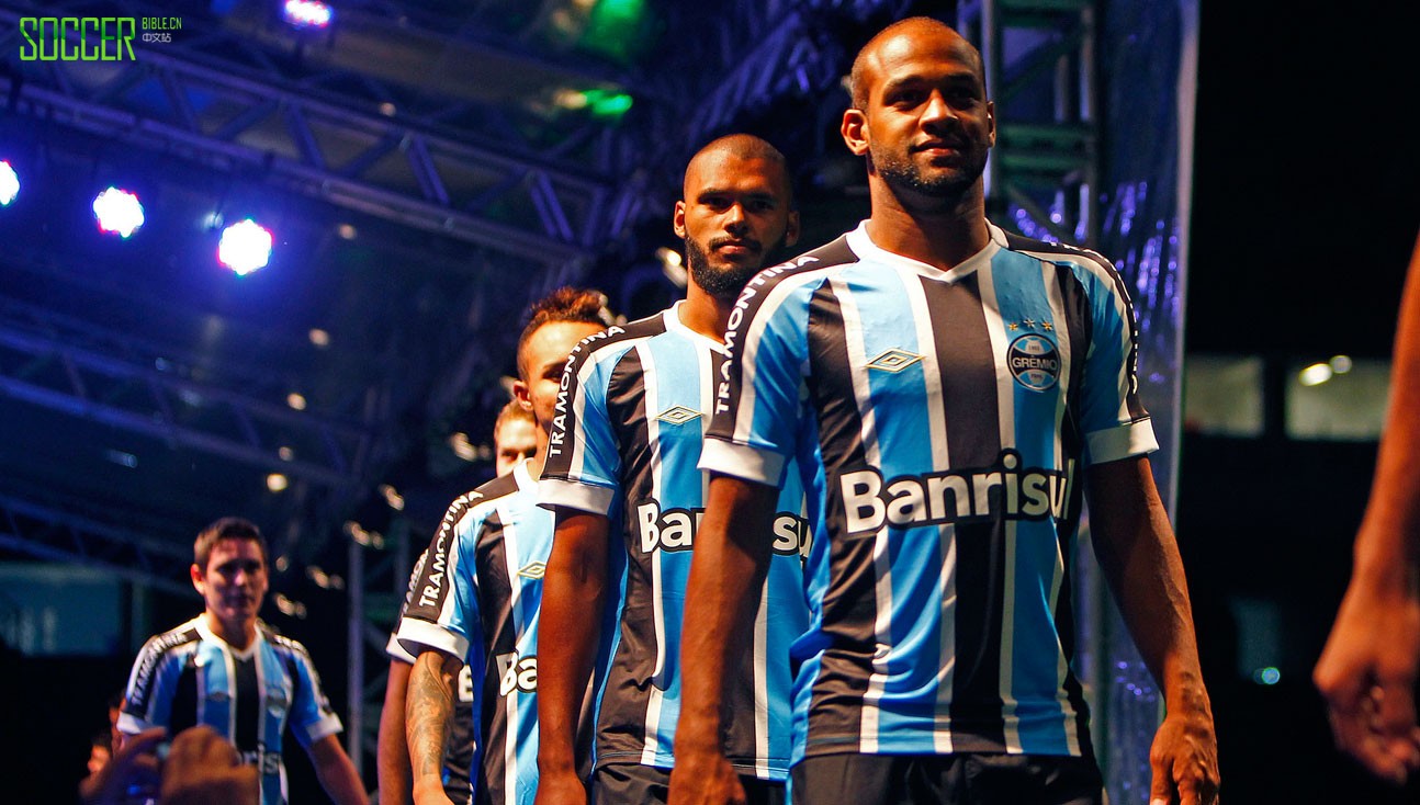 umbro-gremio-2015-kit-launch-img6
