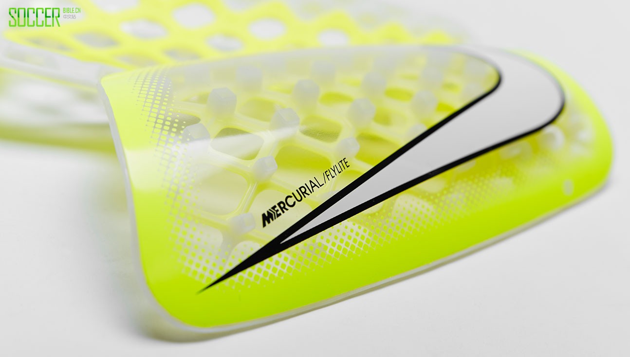 nike-mercurial-flylite-06-jan-img3