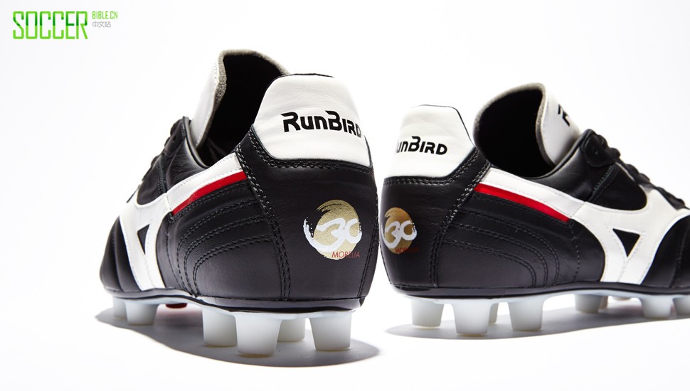 mizuno_runbird_black_white_img8