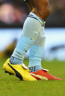 Alex Song (West Ham) Puma King Top 98 di