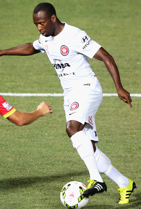 Romeo Castelen (Western Sydney Wanderers) adidas 11Pro SL