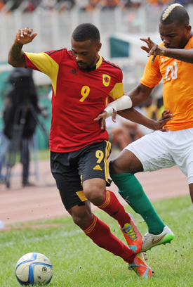 Afredo Kulembe (Angola) Puma evoPOWER 1 Graffiti