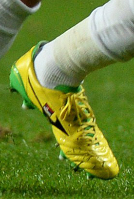 Lazar Markovic (Serbia) Mizuno Morelia Neo