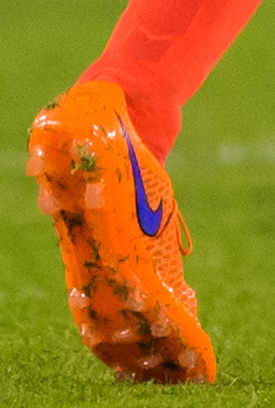 Sergio Busquets (Barcelona) Nike Magista Opus
