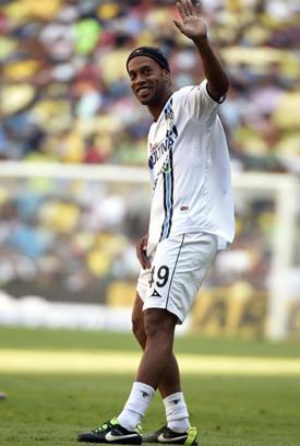 Ronaldinho (Queretaro) Nike Tiempo Legend IV