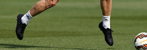 ���ᡤ���߹�����ѵ���д�����һ����������Ь