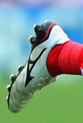 Peter Odemwingie (Stoke City) Mizuno Morelia Neo