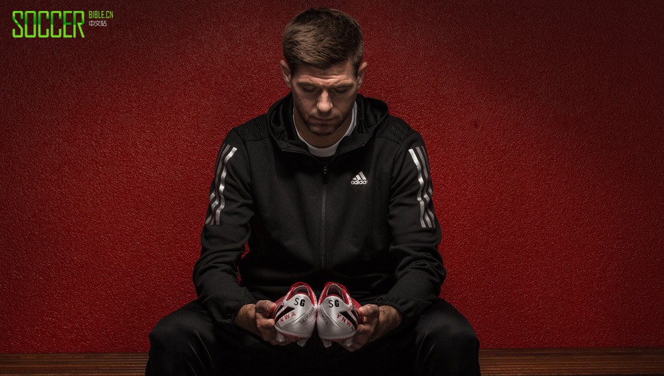 gerrard-adidas-anfield-boots-img3