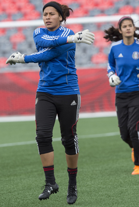 Cecilia Santiago (Mexico) Under Armour SpeedForm