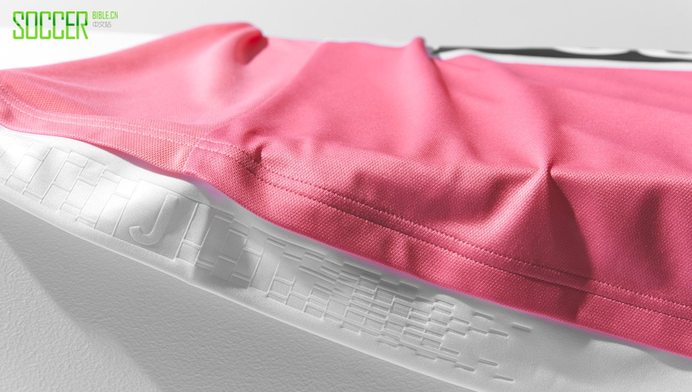 juve-away-closer-look-img9