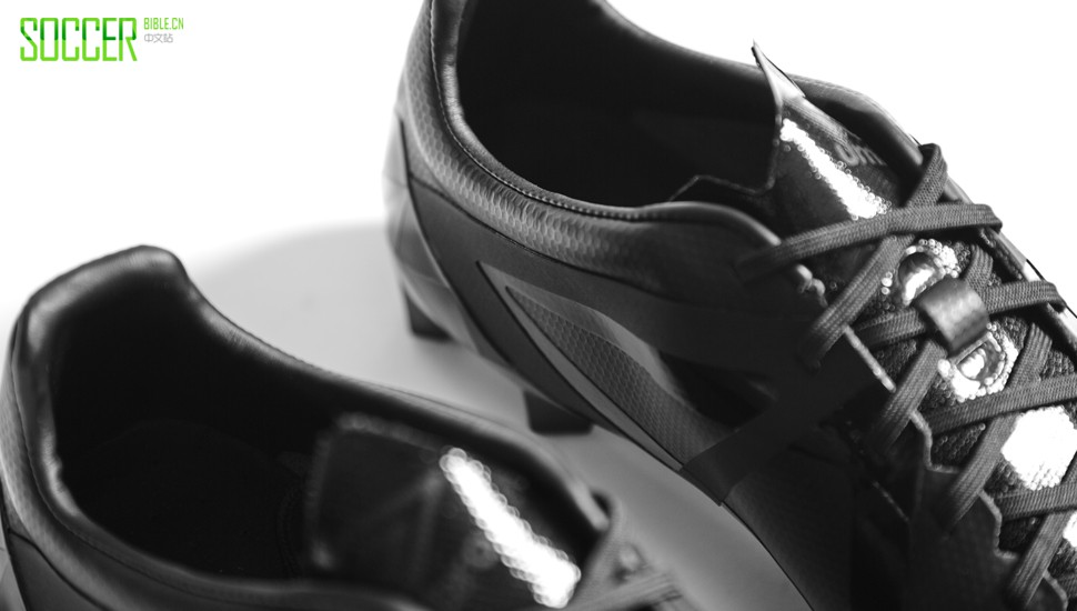 umbro-velocita-blackout-img2