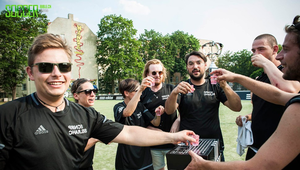 Adidasڰ־ٰ조ȡ