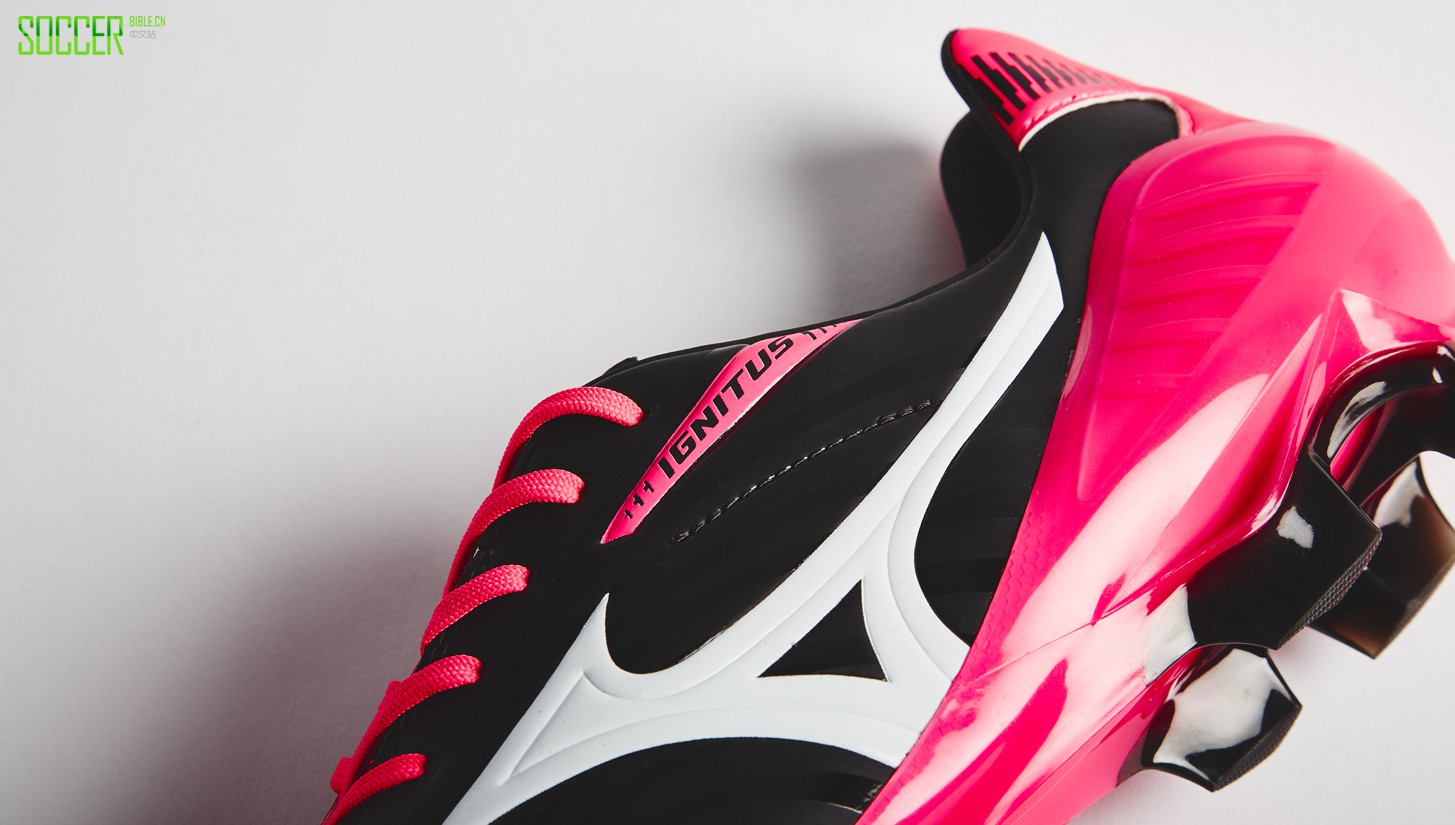 ignitus-iii-blk-pink-headline