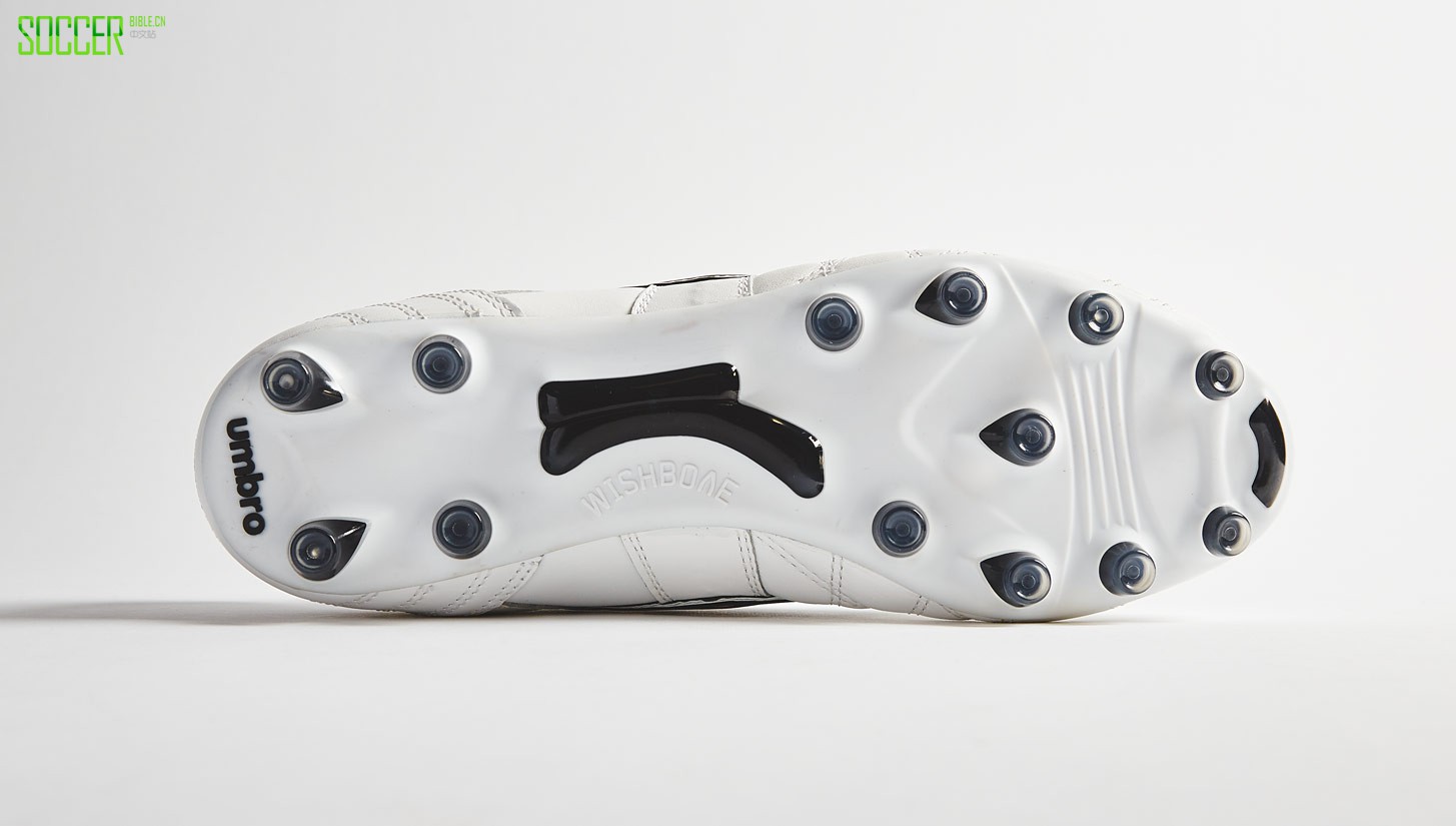 umbro-speciali-eternal-white-blk-img8